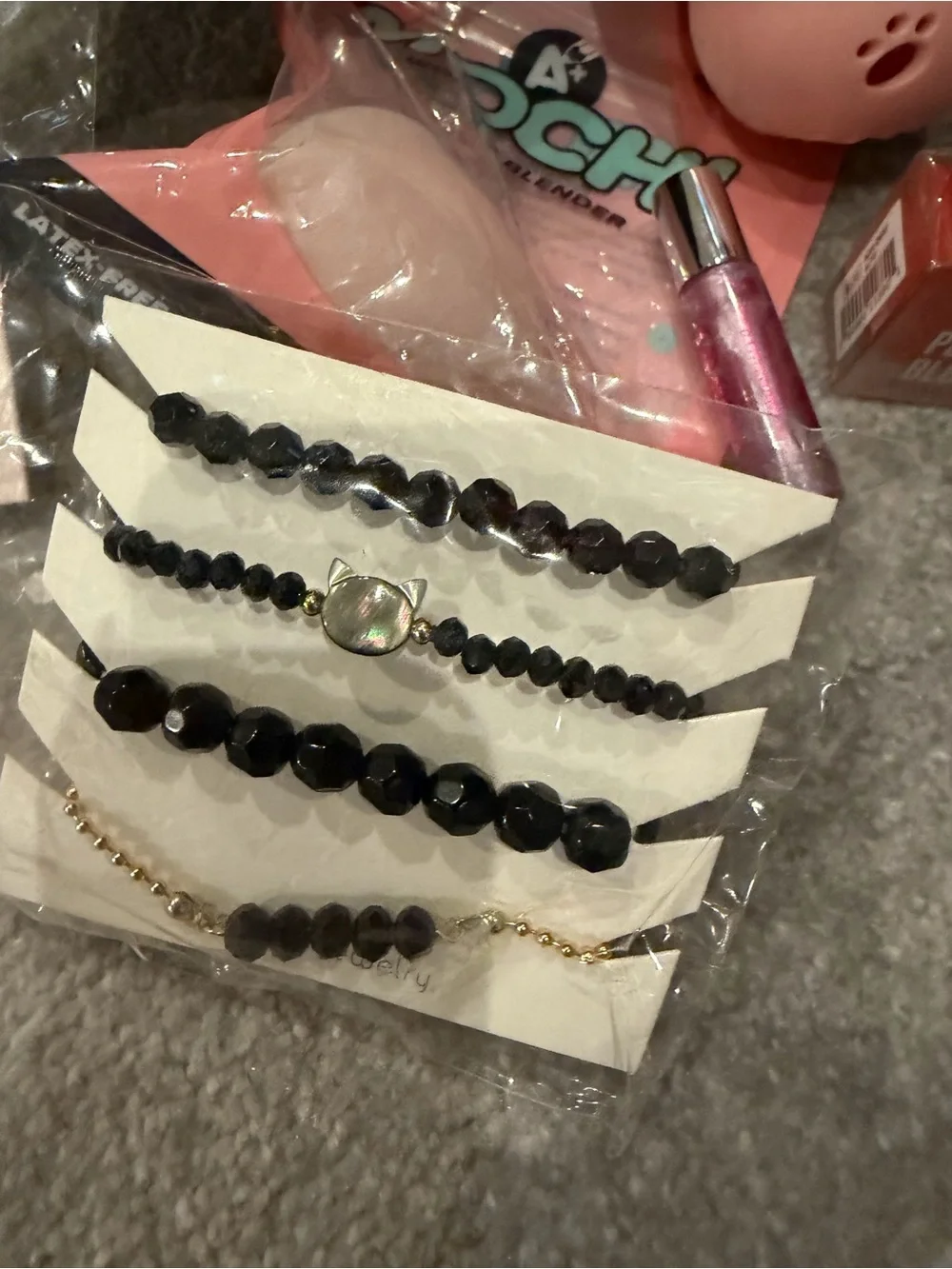 “Cute Cat vs Black Cat” Girl’s Accessory Pack